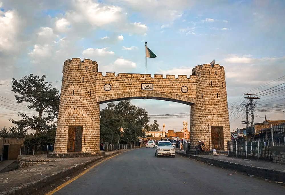 Lahore to Peshawar
